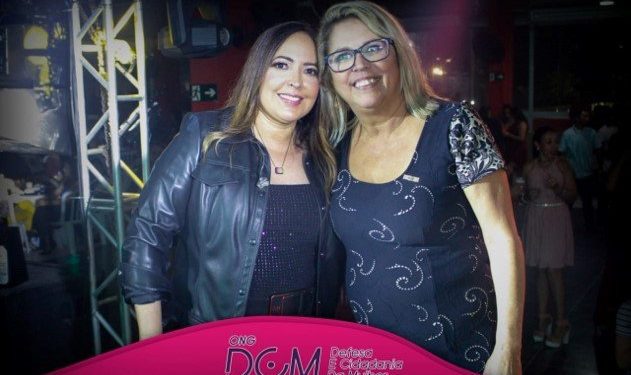 Cantora Rita Garcia e a Presidente da ONG DCM Silvia.